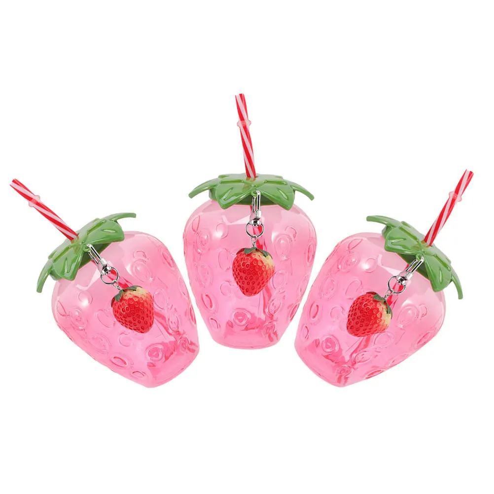 

3 set Kawaii Strawberry Water Bottle 600Ml Portable Fruit Drink Cup Reusable Plastic Juice Cup For Milk Tea Party Hawaii Tumbler