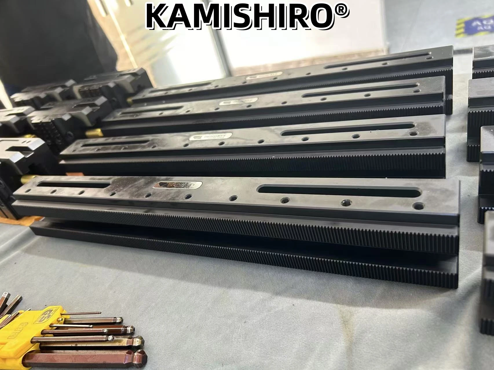 Kamishiro multi estação torno de precisão para máquina cnc 3thaxis sistema de fixação de 4 eixos universal cnc vice luminárias line up torno