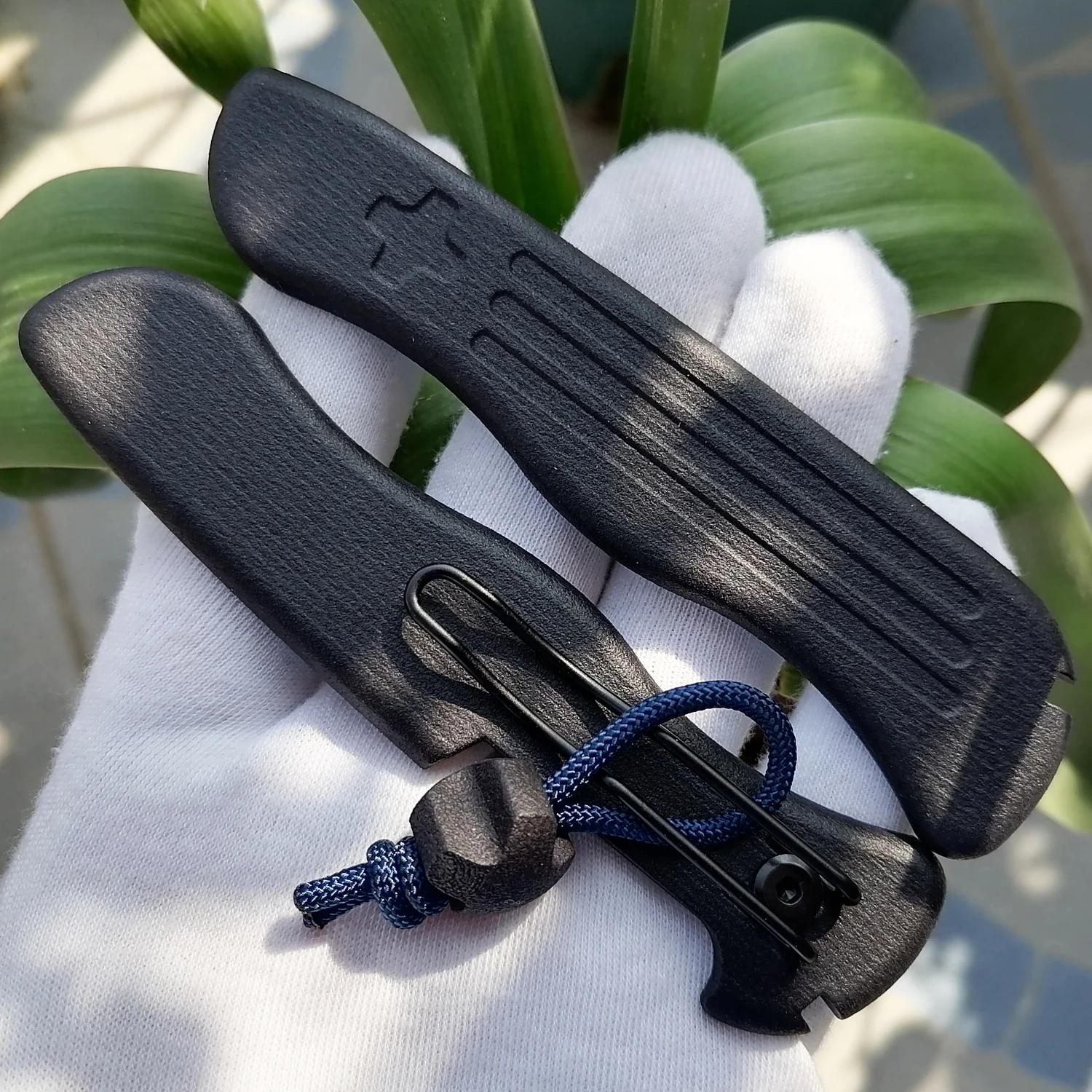 1 Paar maßgeschneiderte Ersatz-Nylongriffschalen für 111 mm Victorinox SAK Scale Handle Modify