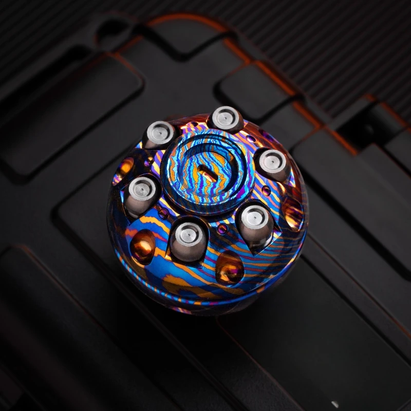 42. COSMO Toujie EDC Neues Material Death Star Mechanisches Metall Rotary Spinner Fidget Spinner Stressabbau Desktop-Spielzeug