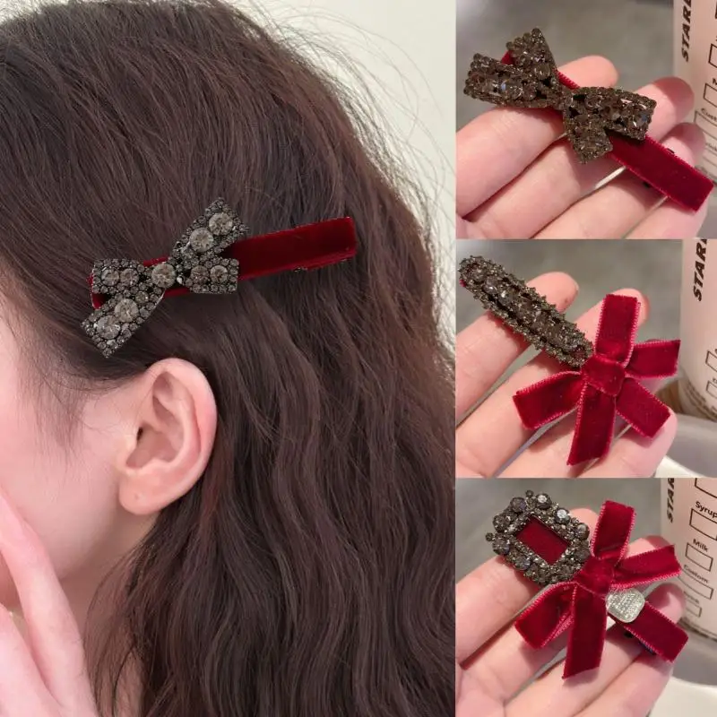 

2 Pcs Red Black Velvet Bow Rhinestone Hair Clip Women New Year Atmosphere Retro Duckbill Clip Fashion Hair Accessories Gift