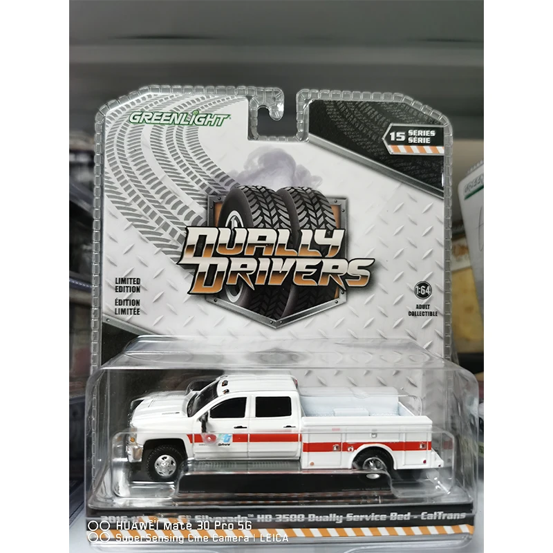 Greenlight 1:64 Silverado 3500HD Transportation Dodge Ram C30 Tow Truck Series Alloy Die Casting Model Collect Ornaments