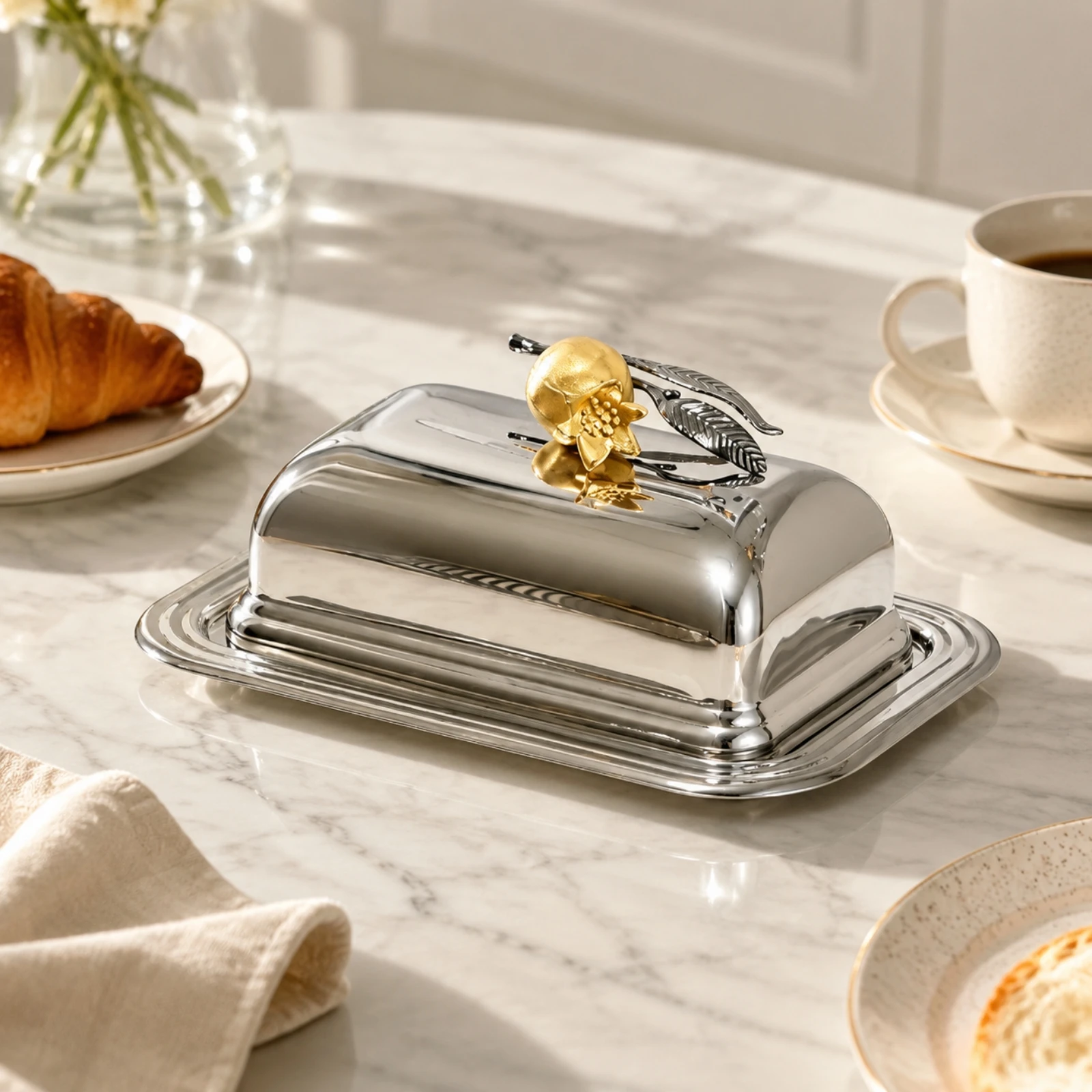 Stainless Steel Butter Dish with Lid Rust-Resistant Butter Dish with Spreader Long-Lasting Modern for Banquet, Restaurant