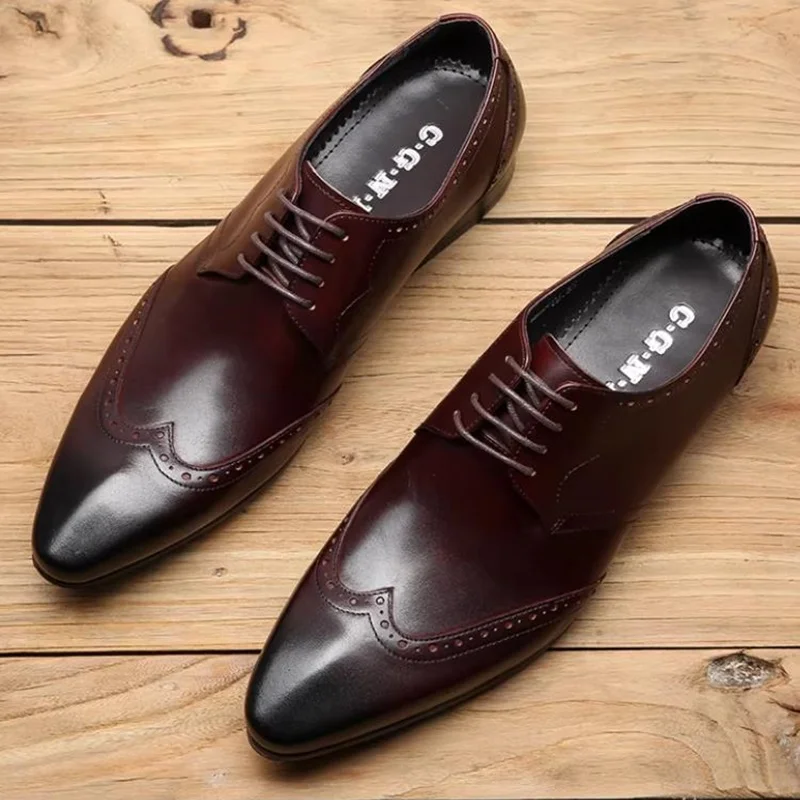 

High Quality Men leather Shoes New Lace-up Carved Pattern Pointed Toe Derby Dress Shoes Leather Casual Business Formal Shoes