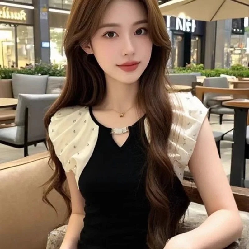 

Women Clothes Summer Fashion Simplicity Hollow Out Color Blocking O-neck Ladies All-match Appear Thin Embroidered Flares Top Tee