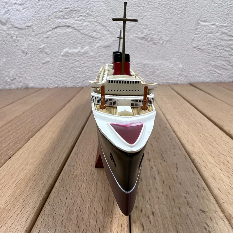 1: 1250 alloy luxury cruise ship model,classic ship decorations,original packaging collection gifts,wholesale