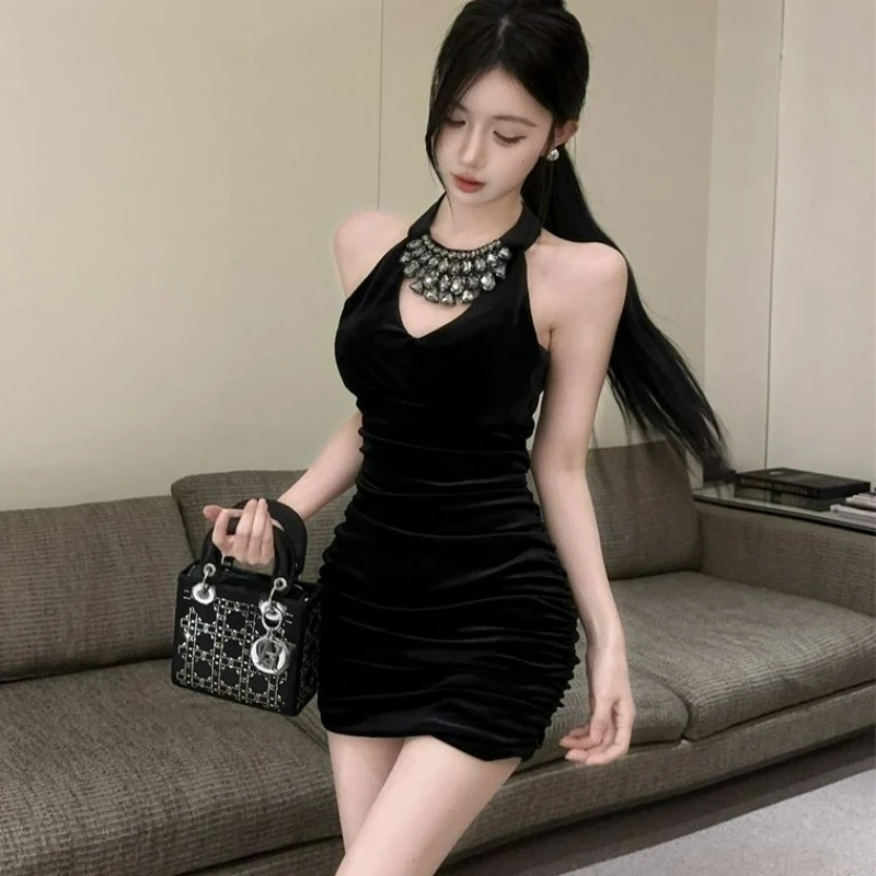 2026 خريف/شتاء موضة جديدة سيدة فرنسية نمط مثير مرصع بالألماس المخملية انقطاع التخسيس شكل المناسب فستان للنساء #3