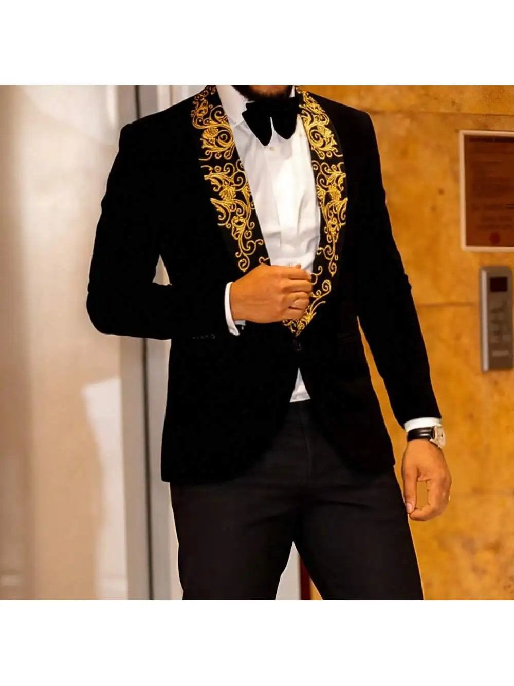 

Men's Floral Embroidered Slim Fit One Button Suit Jacket Blazer Peak Lapel for Party Wedding Banquet Prom