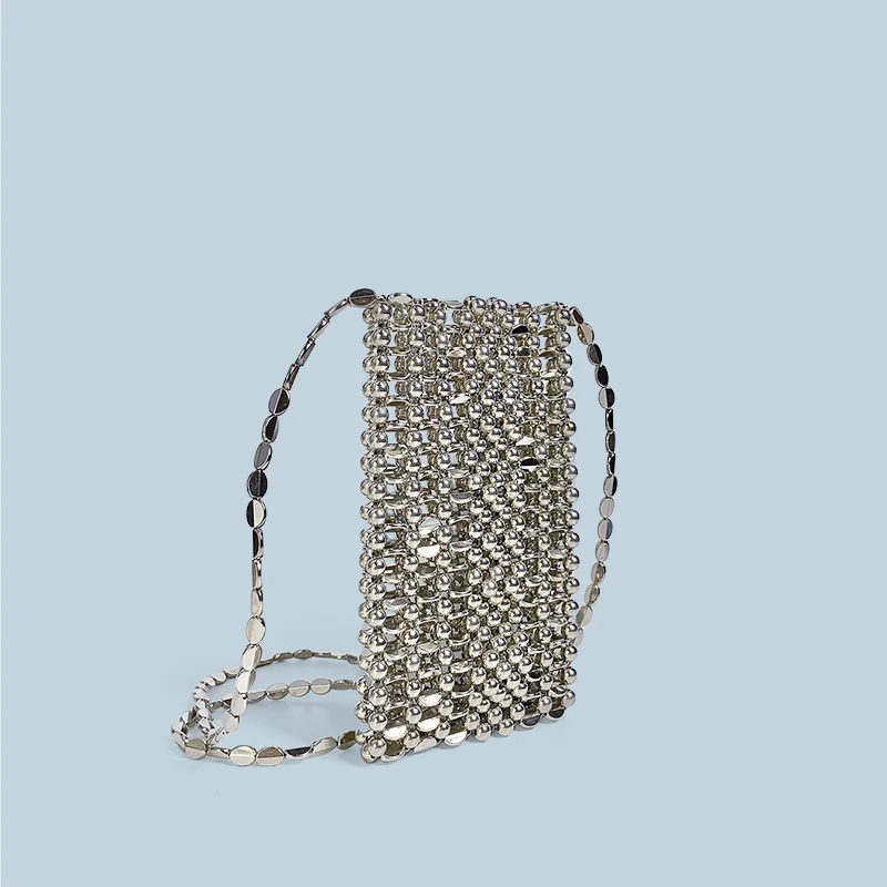 Gorąco sprzedający się nowy produkt: Ręcznie robiony srebrny płaski portfel mobilny z łańcuszkiem, mini torba na ramię typu crossbody — zdjęcie 5
