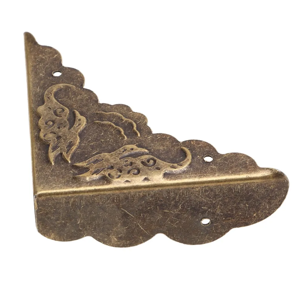 40pcs Bronze Box Corner Protectors Iron Right Angle Corner Protectors With Mounting Nails Furniture Corner Guard Wooden Box