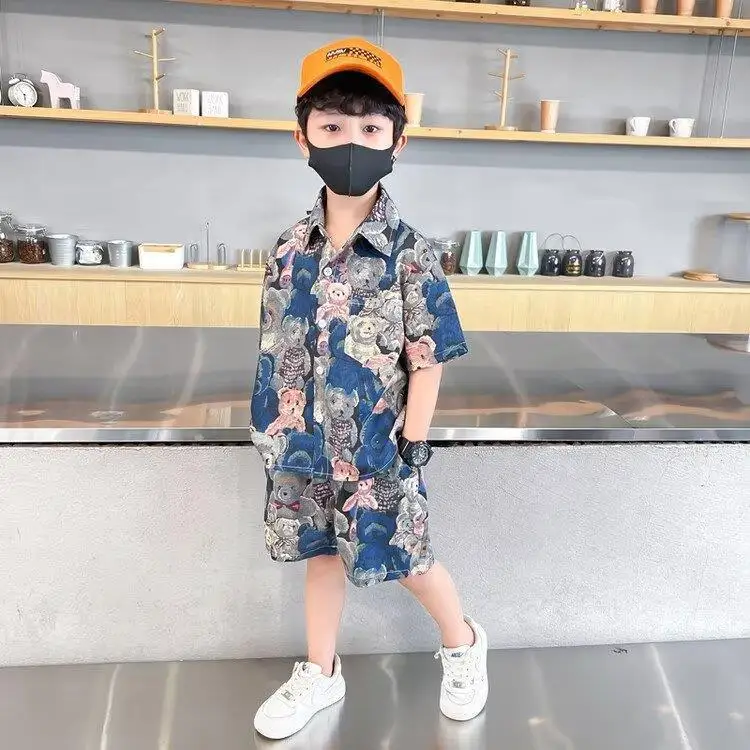 Conjunto de ropa de verano para niño adolescente, camisa de manga corta con solapa y pantalones cortos de oso de dibujos animados, traje para niño,