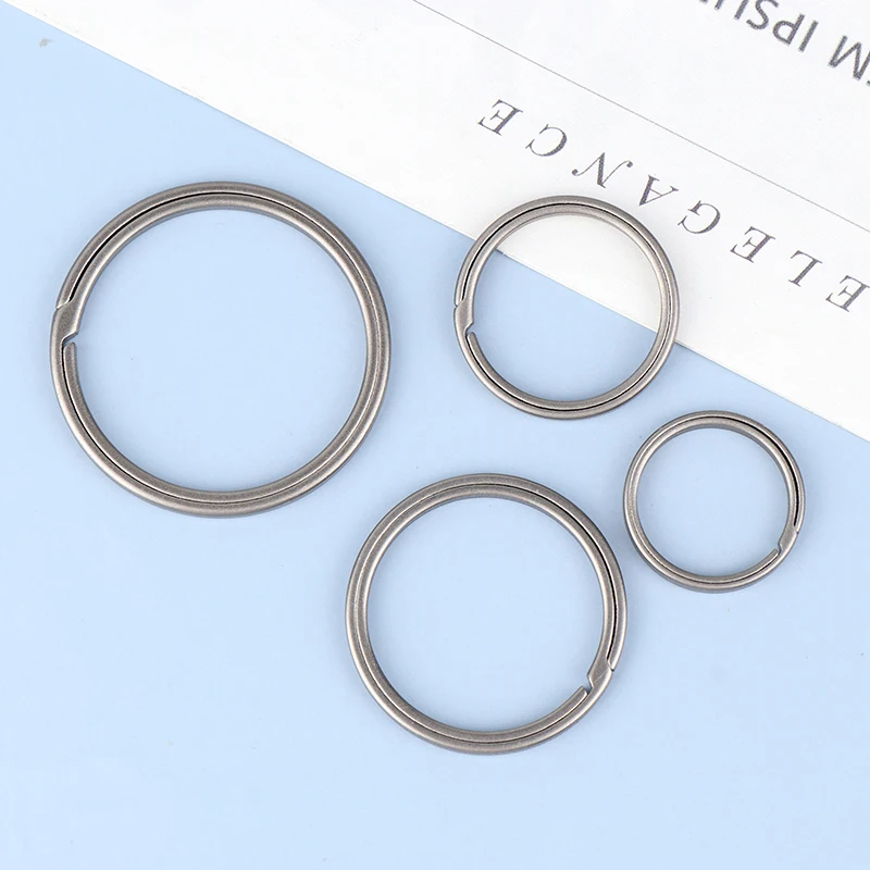 1Pc Titan Schlüssel Ring Titan Legierung Auto Schlüssel Kette Outdoor Männliche Kreativität Geschenk Kleine Werkzeug Auto Keychian Zubehör