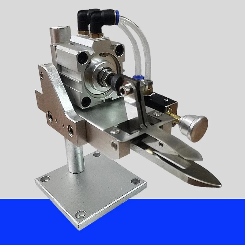 Dispositivo pneumatico per tagliare i pantaloni Taglio semiautomatico dei passanti dei pantaloni Macchina per tagliare i passanti dei pantaloni Fabbrica di indumenti