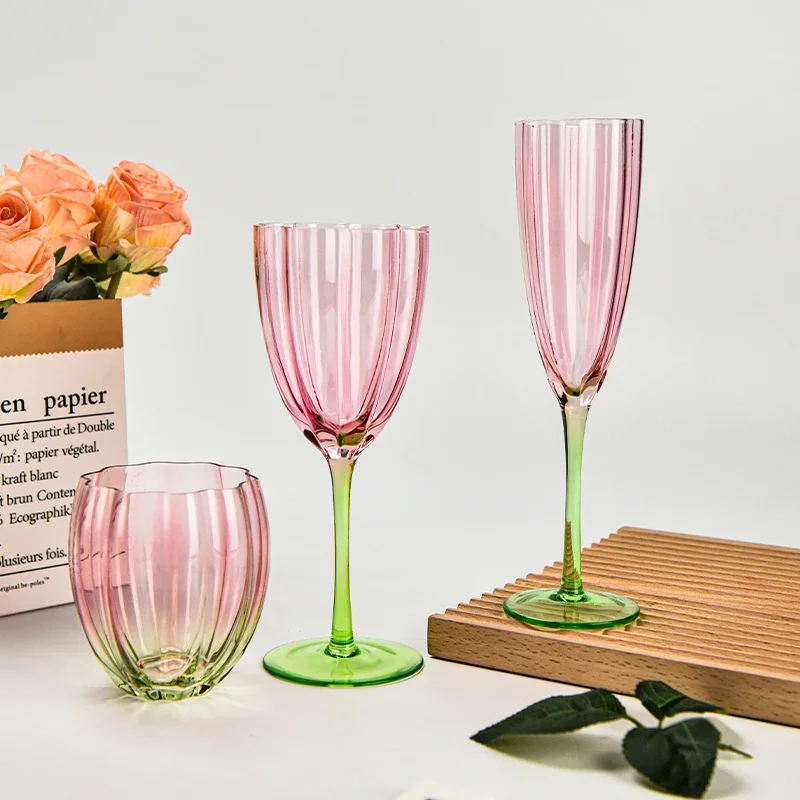 Retro Color Gradient Flower-shaped Goblet Glass Red Wine Glass Crystal Glass French Elegant Antique Cup Light luxury Cup