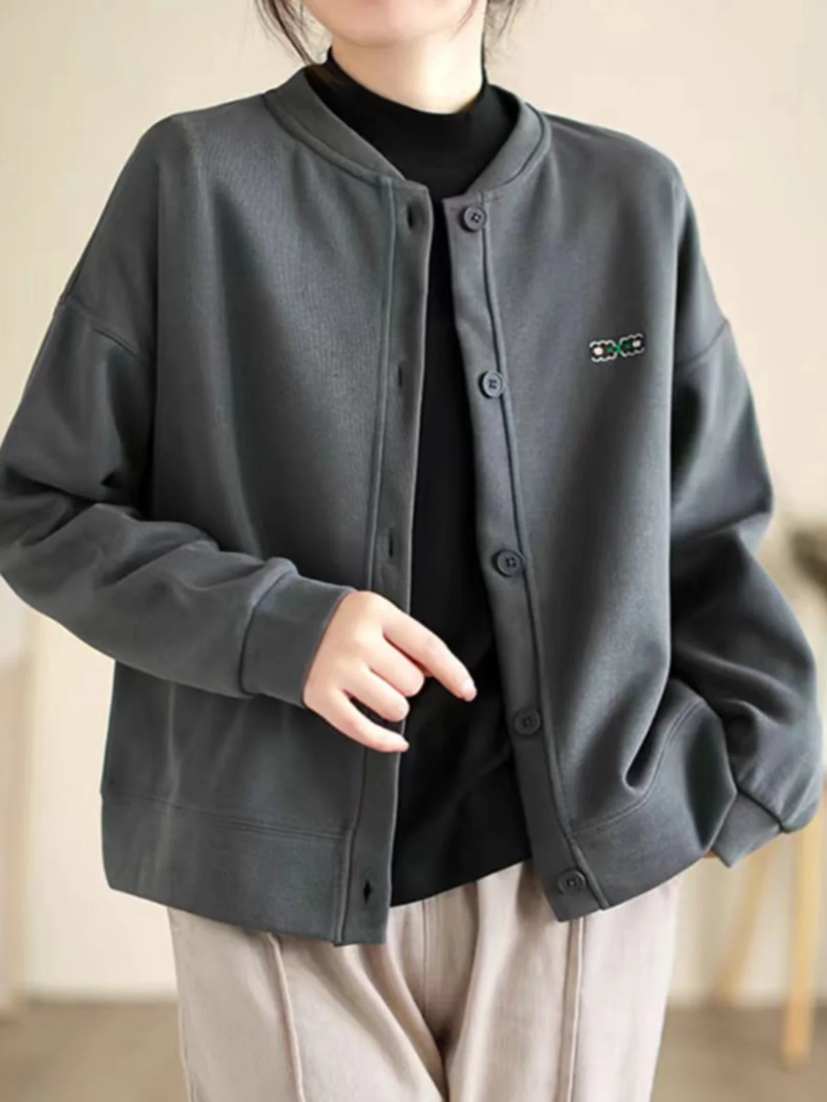 

Short Embroidered Casual Loose Stand Collar Jacket Women's Autumn New Style Artistic Single Button up Top And Pear Shaped