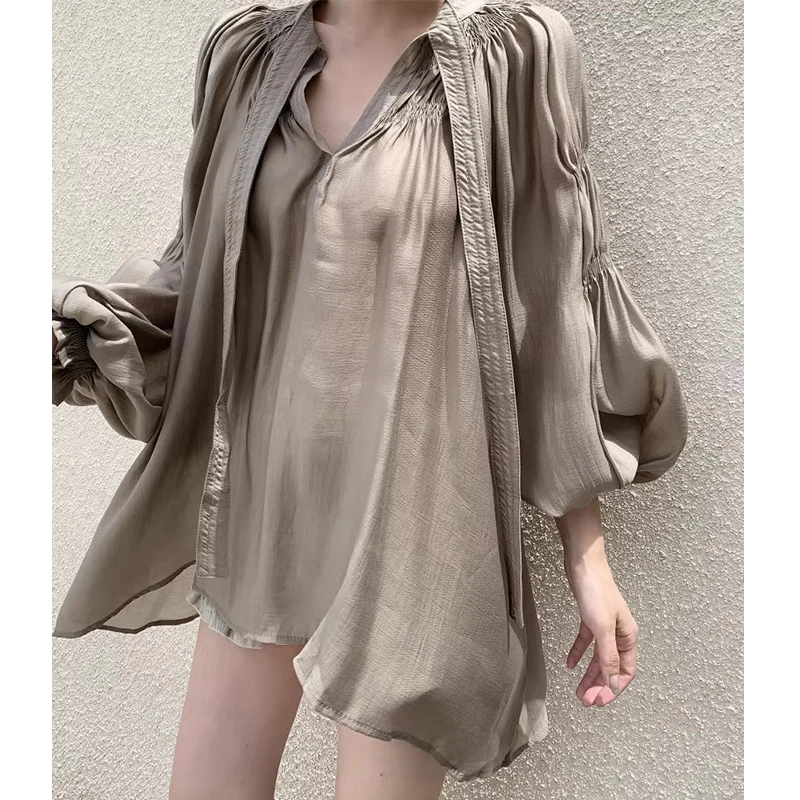 

Chic Summer Vintage Lazy Sle V-Ne Sa Design Pleated Loose Versatile Long Sve Sun Protection irt Women's Korean Sle