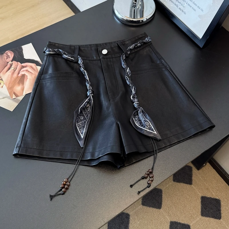 2025年秋冬新作 レディース スカーフタイ付き ハイウエスト ミドル丈パンツ カジュアル ワイドレッグ 五分丈パンツ PUレザーショートパンツ