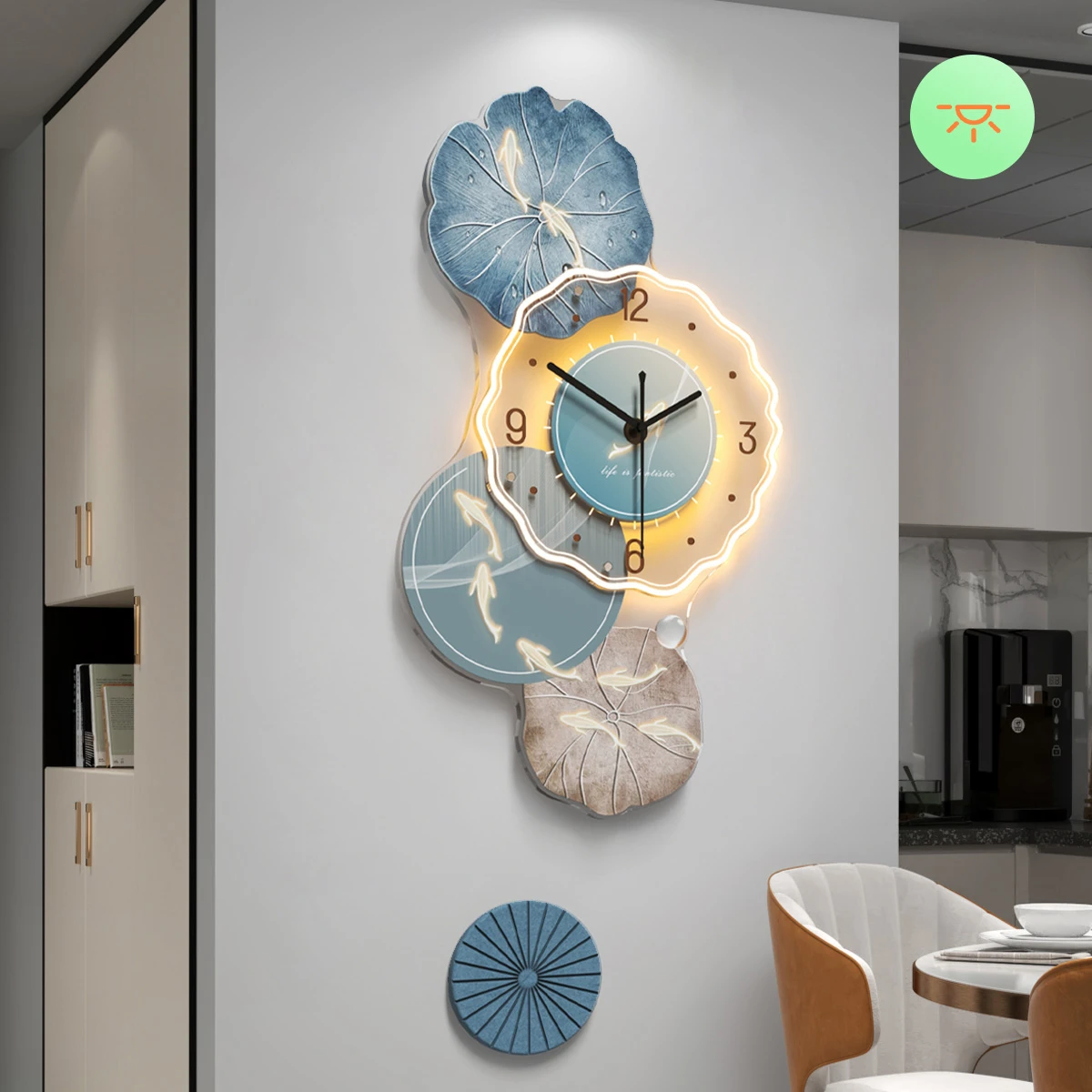 Nine fish chart wall clock new living room atmosphere lamp high-end decorative painting modern simple