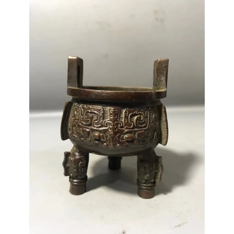 

Antique Collection Three-Legged Tripod Stove Lion Beast Surface Pattern Western Zhou Dynasty Decorative Ear Punch Incense Burner