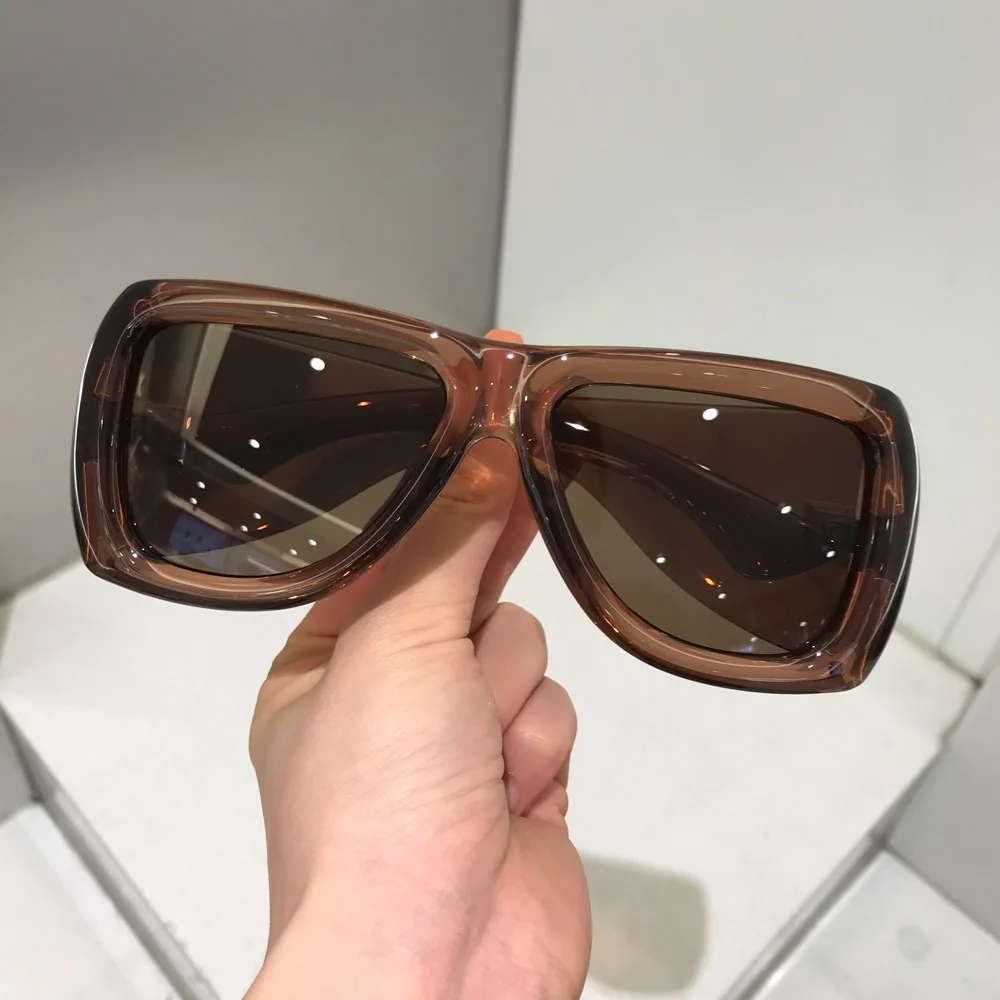 2026 Neue Mode Übergroße Quadratische Y2K Sonnenbrille für Damen Luxusmarke Schwarze Punk-Sonnenbrille für Herren Coole Hip-Hop-Sonnenbrille für Draußen – Detail 4