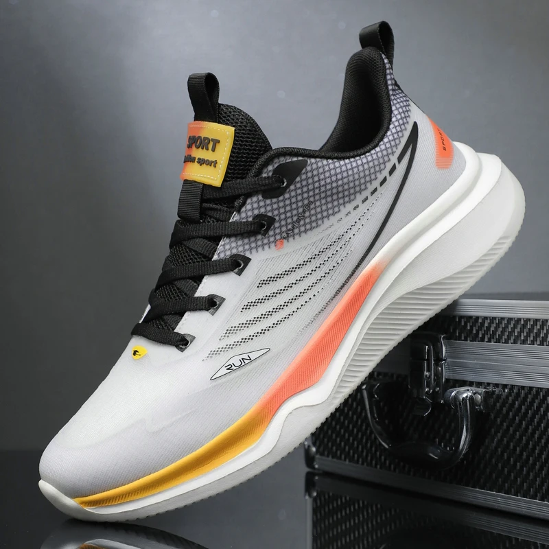 Chaussures en cuir noir pour hommes, baskets élégantes respirantes à semelle épaisse, décontractées et sportives, polyvalentes et légères, nouvelle collection automne