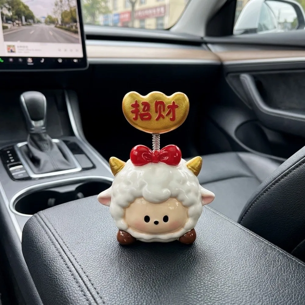Creative Rotating Sheep Figurine Resin Cartoon Chinese Zodiac Figurine Handmade Shaking Head Zodiac Sheep Statue Table Decor