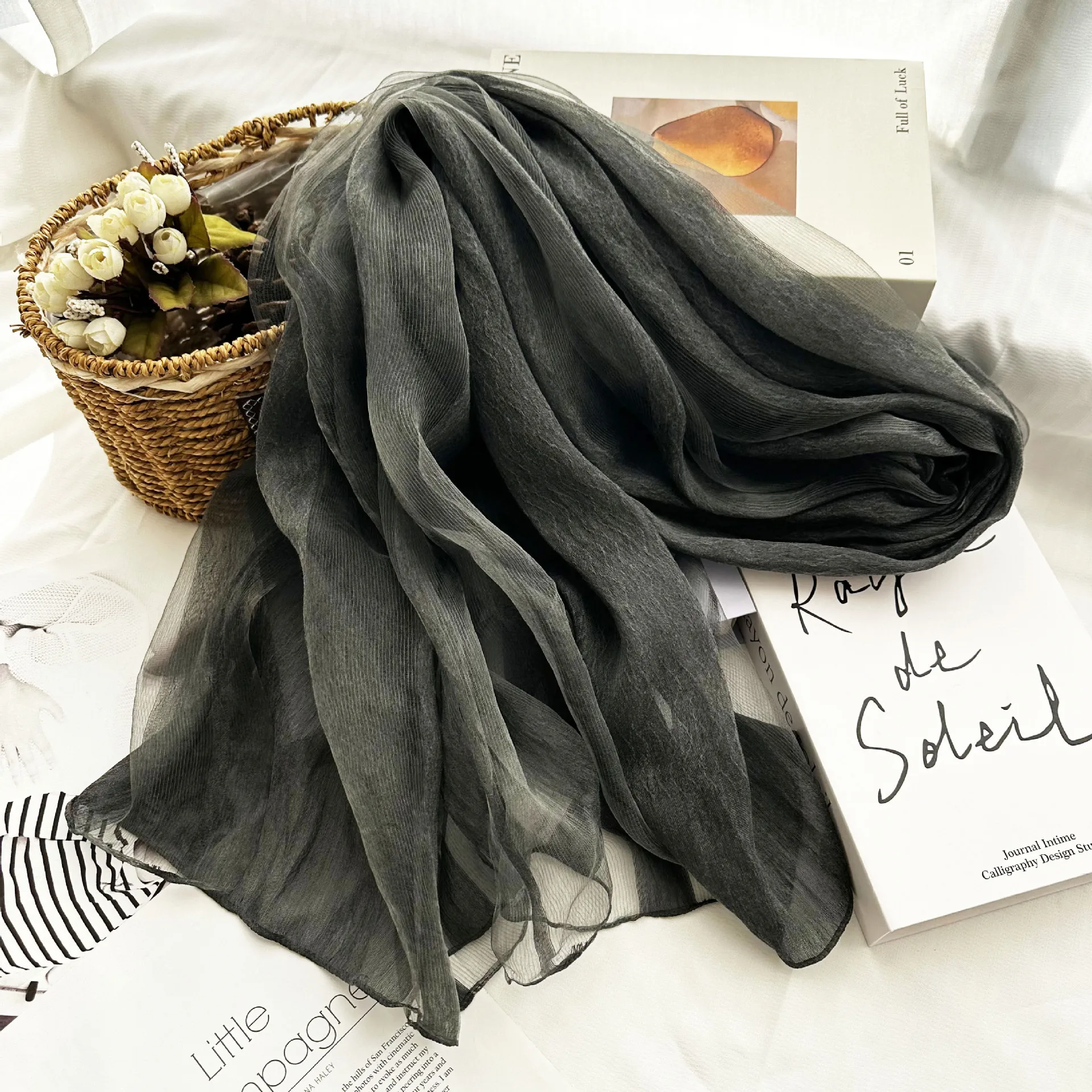 2025 Spring And Summer 100% Silk Breathable Scarf Shawl Elegant Long Scarves Shawls Spring Fall Brand Accessories Head Scarf