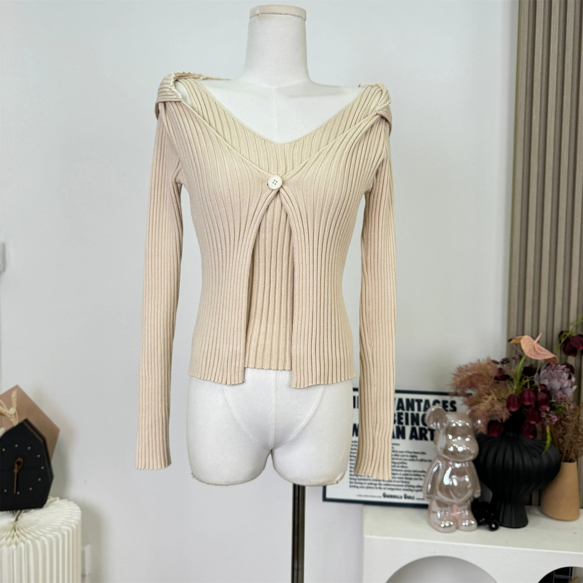 

Knitted Sweater Women's Autumn Slim-fit Fake Two-piece Short Hooded Long-sleeved Top Long Sleeve Top