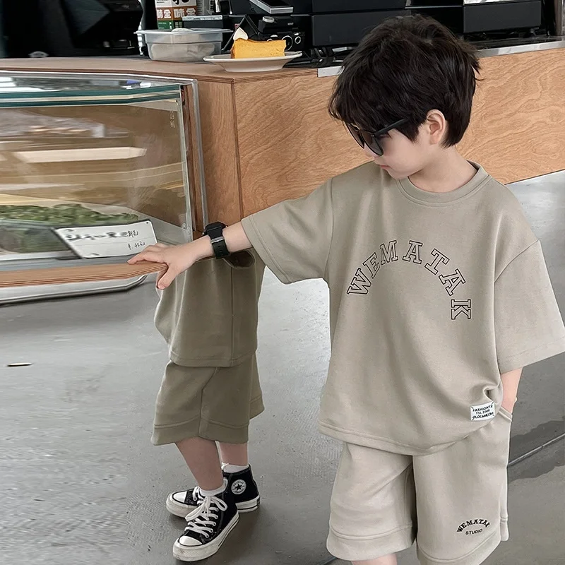 Nuovi bambini Estate Ragazzi T-shirt Pantaloncini Vestito Bambini medi e grandi T-shirt a maniche corte Vestito Abbigliamento estivo per bambini