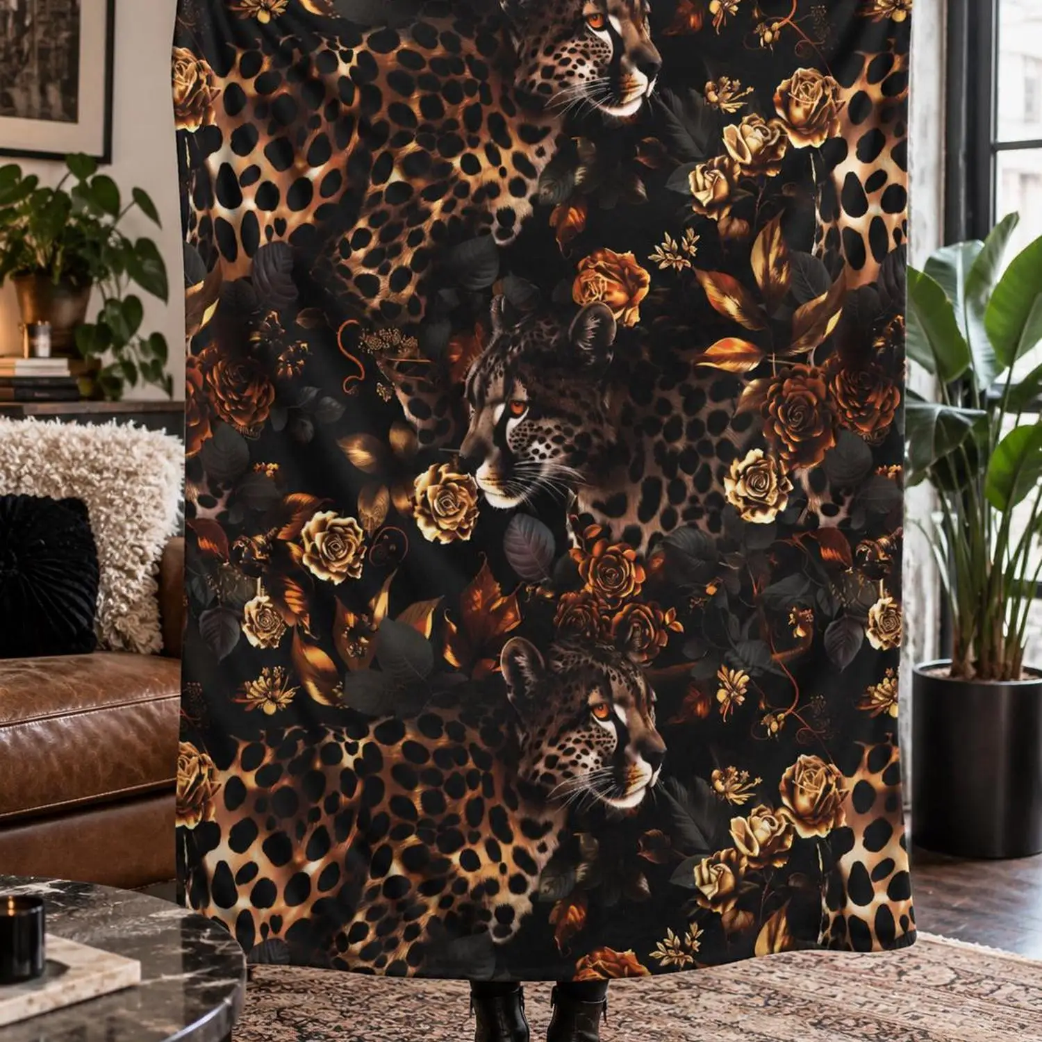 [Flannel Blanket] Leopard Rose Pattern Blanket, Floral Animal Print Blanket, Cheetah Print Blanket, Large Feline Animal Pattern, Mixed Style Decoration, Soft and Fluffy Blanket, Unique
