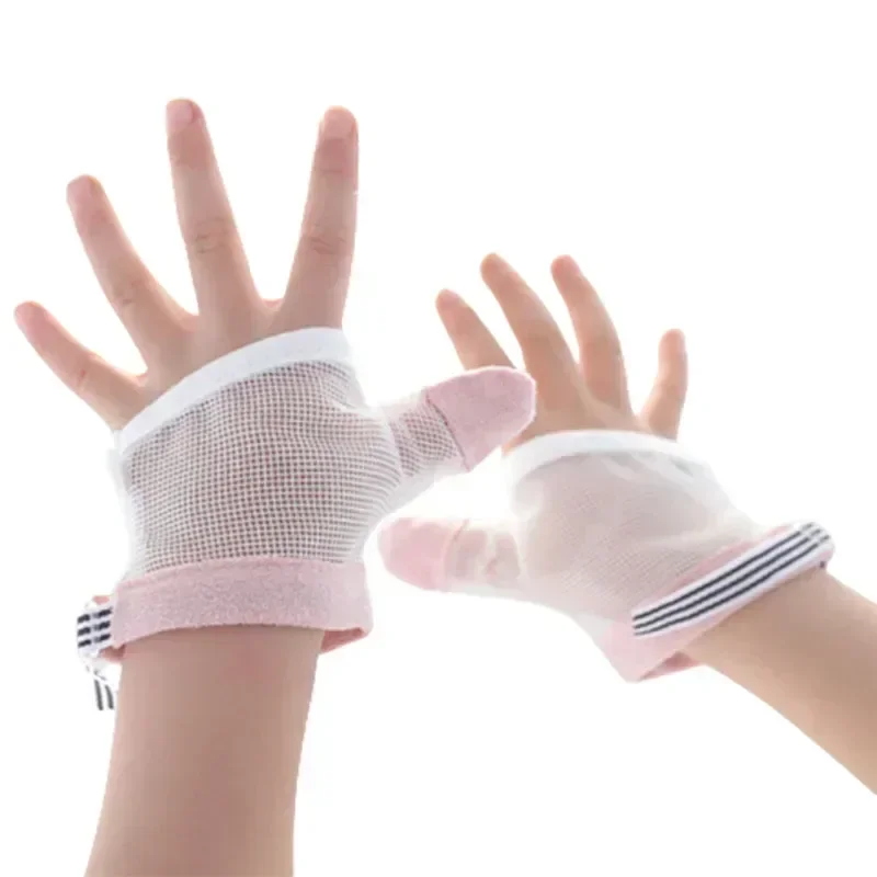 1 Pair Baby Prevent Bite Fingers Nails Gloves for Children Infant Thumb Fingers Sucking Stop Gloves Kids Anti Biting Eat Hands