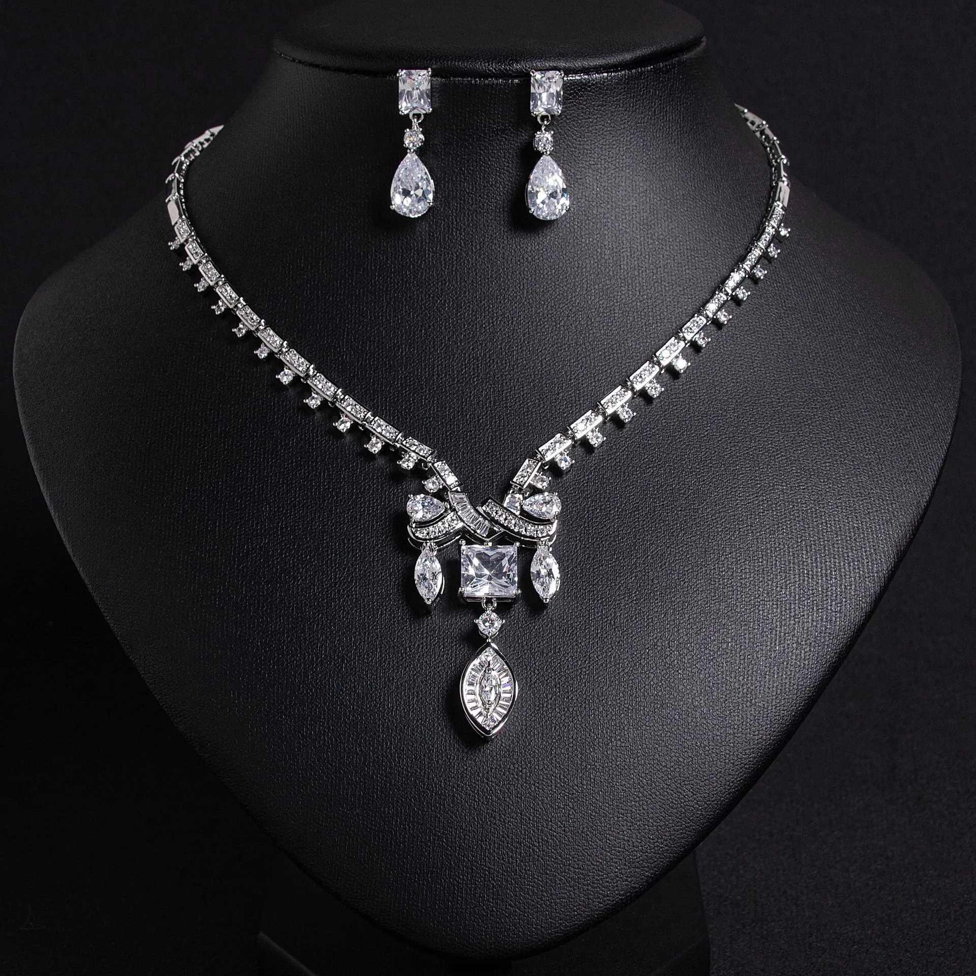 LuxuryShiny Full Cubic Zircon Wedding Jewelry 2 Piece Set Necklace Earrings For Bride Gala Party Luxury Ornament