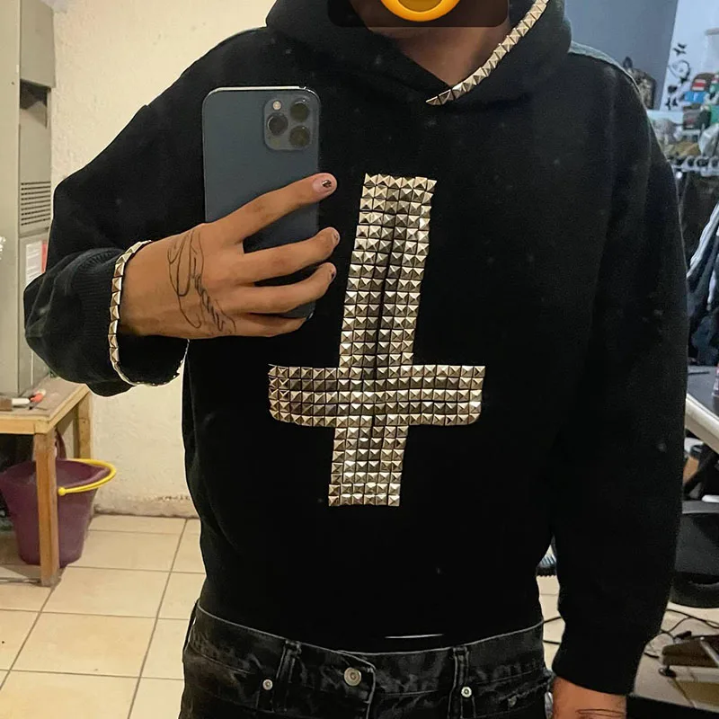 

New Autumn and Winter Punk Loose Rhinestone Pullover Design Sweater Unisex Style Street Fashion Style