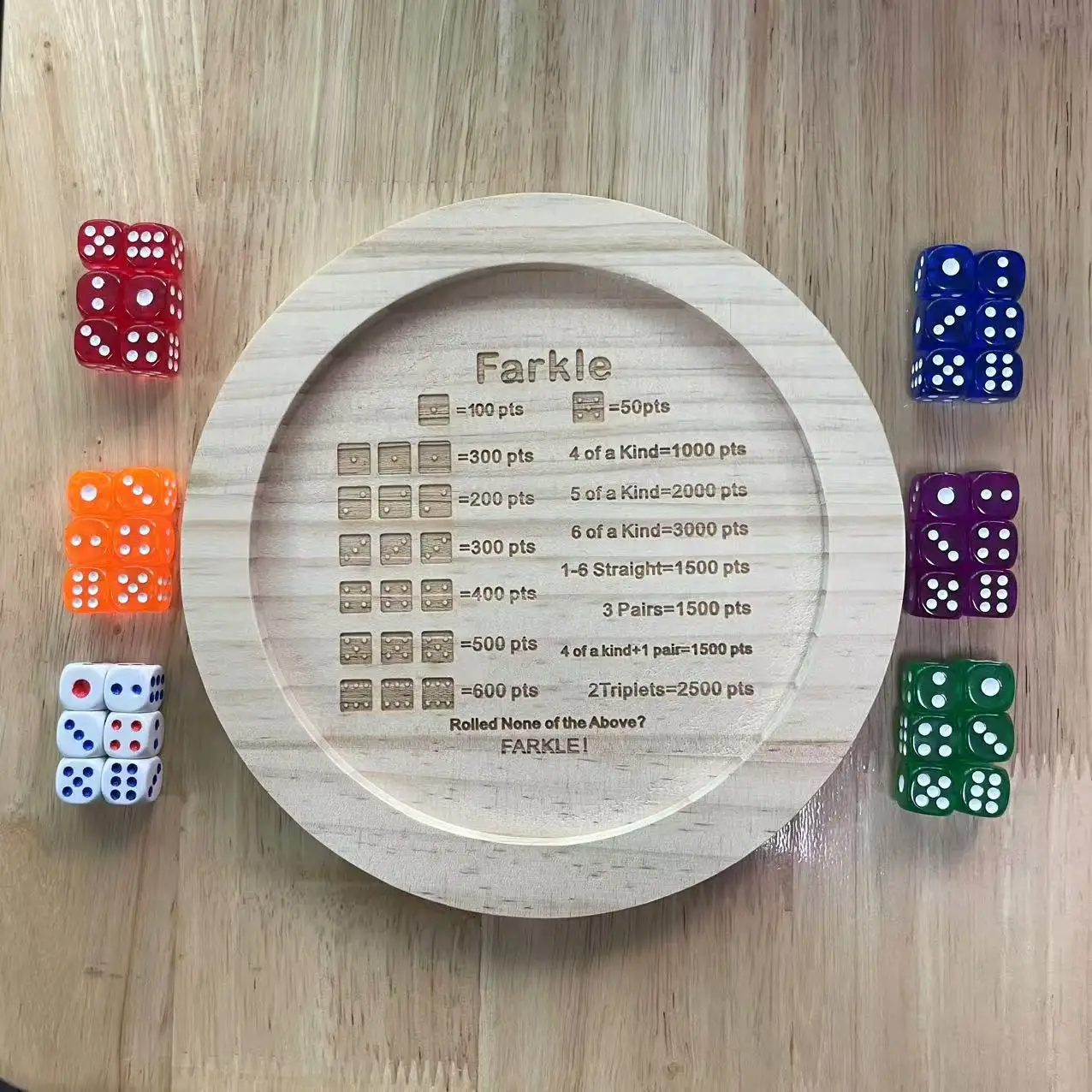 A Set of High-quality Timber Solid Wood Pine Farkle Dice Tray with Matching 6 Dices - the Perfect Choice for Game Enthusiasts