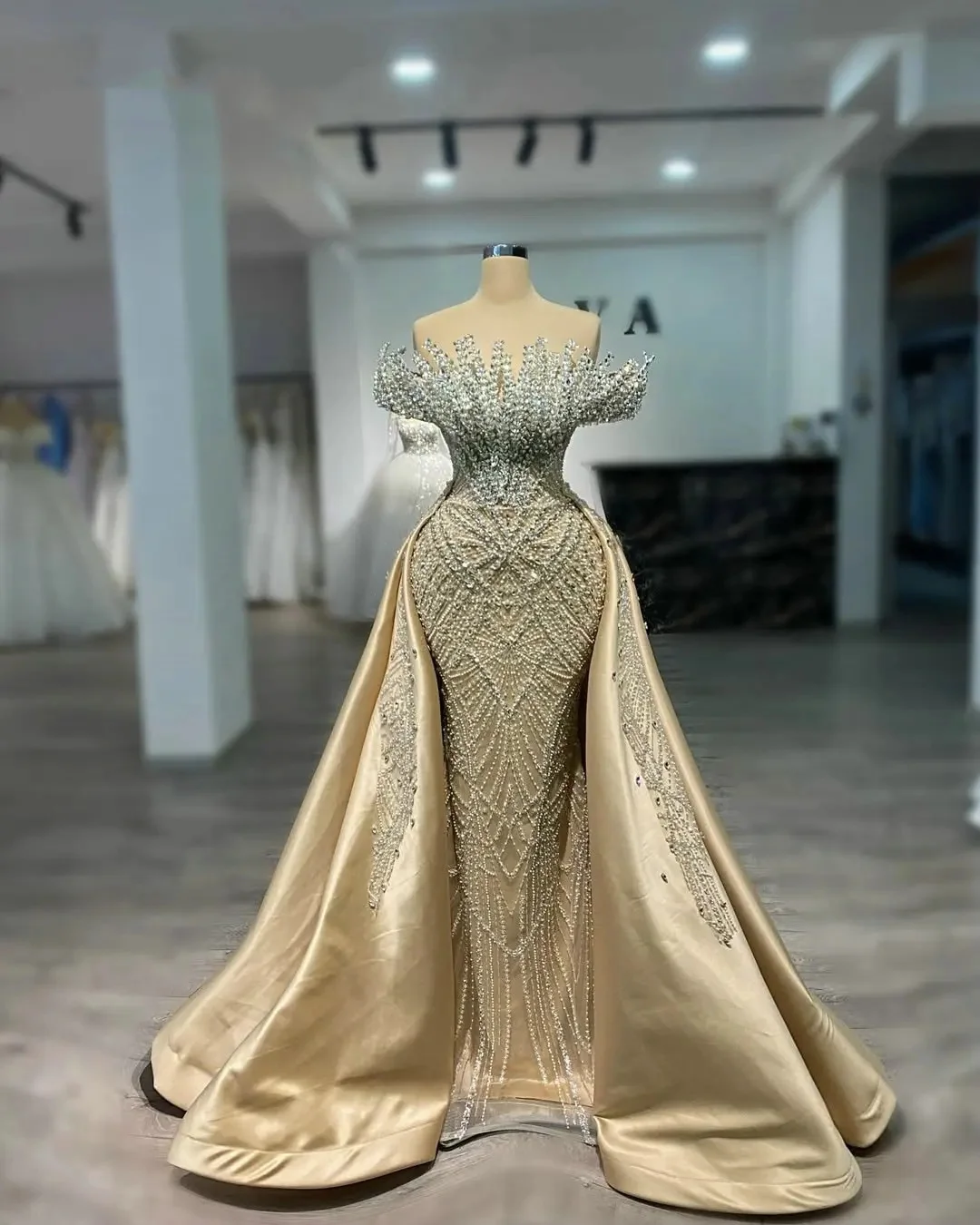 

Роскошные вечерние платья с блестящими кристаллами и съемным шлейфом, с открытыми плечами, для вечеринок и выпускных балов, элегантные праздничные платья.