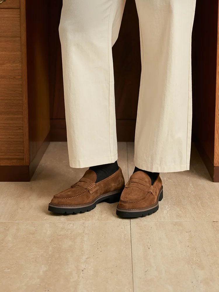 

Lightweight Chioryn Men's Loers Retro Sle One-Step-On Velvet Leather oes round Toe mid Heel Wear-Resistant Daily Wear