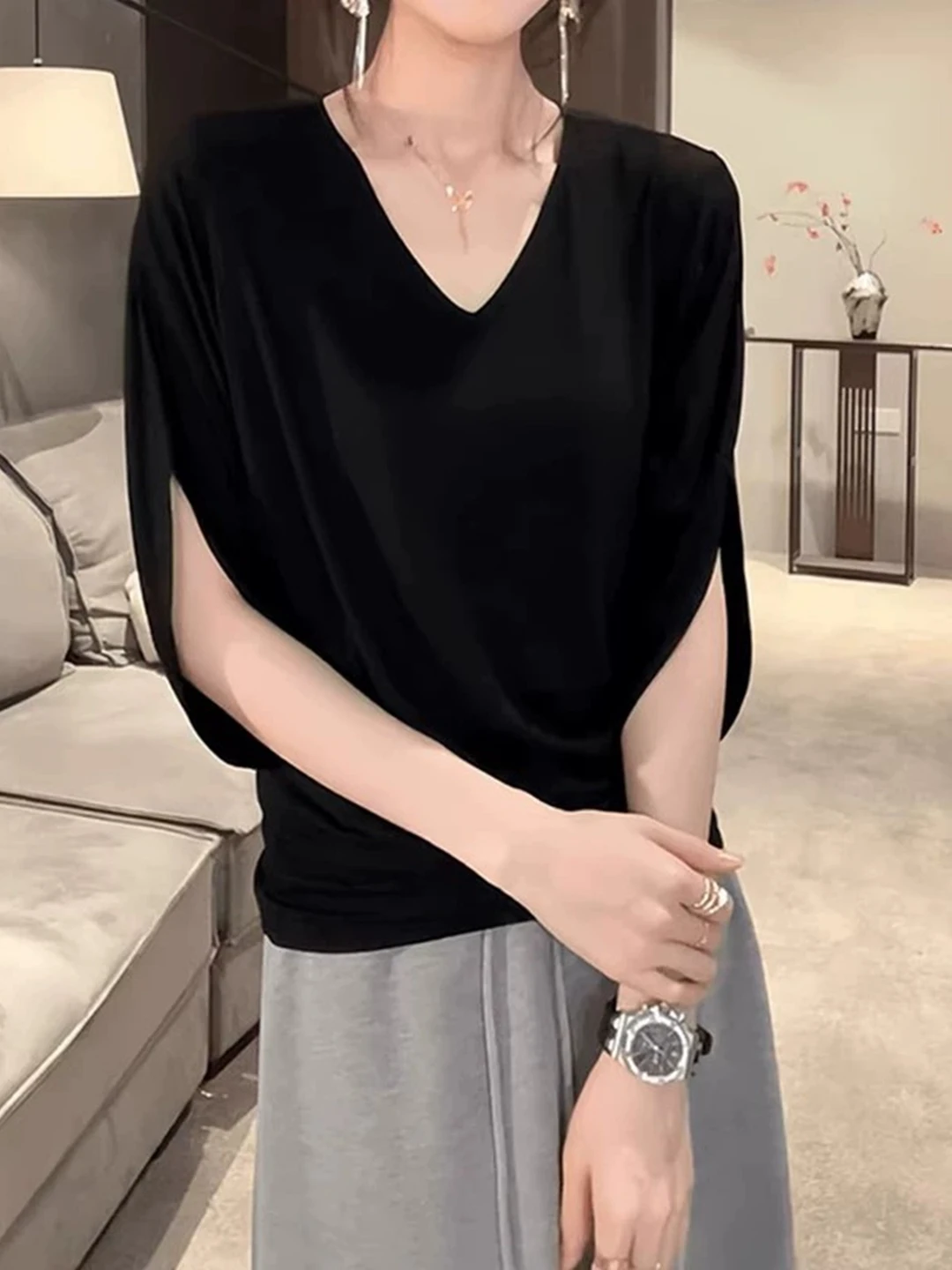 Elegant Black V-Neck Batwing Sleeve Short Sleeve T-Shirt Women Summer plus Size Loose Slimming Ice Silk Top Korean Style