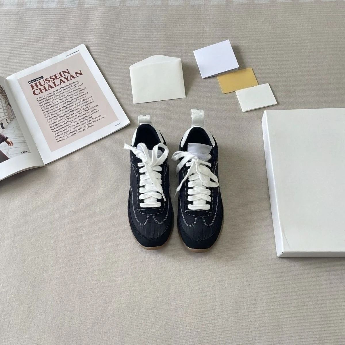 Image of Markenrabatt auf Herren- und Damen-Sportschuhe, langlebig und rutschfest, Outdoor-Lauf- und Freizeitschuhe, perfekt als Urlaubsgeschenk.