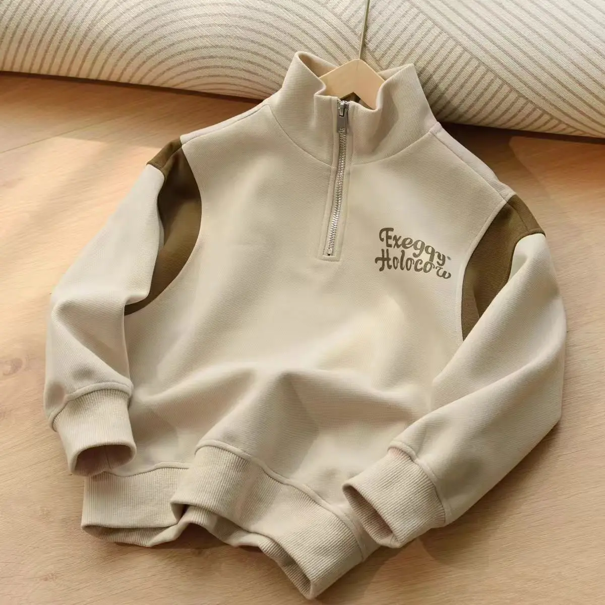 

Boys' Sportswear Spring and Autumn Children's Outerwear Casual Hoodie Stand up Collar Loose Children's Letter Top