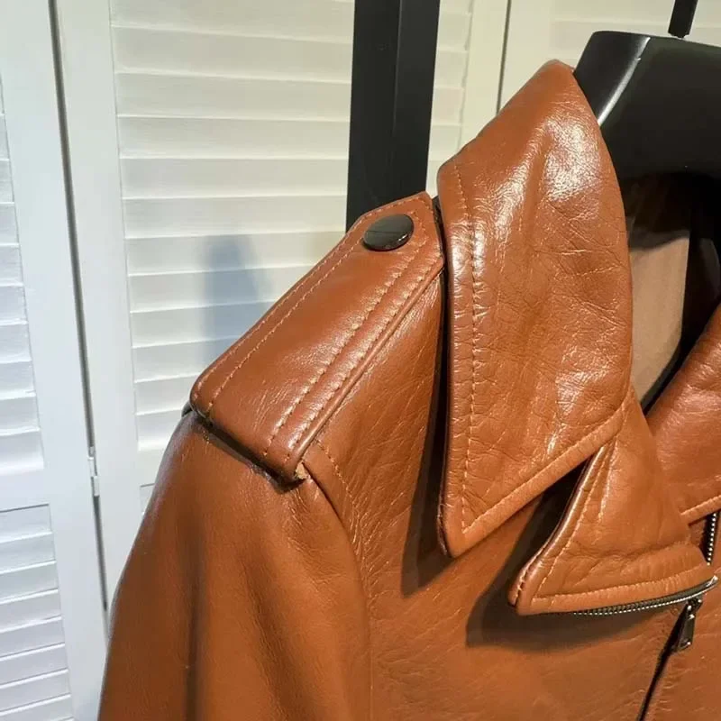 Manteau court en peau de mouton véritable avec ceinture pour femme, style moto et motard, vêtements de haute qualité, nouvelle mode, printemps et hiver 2024