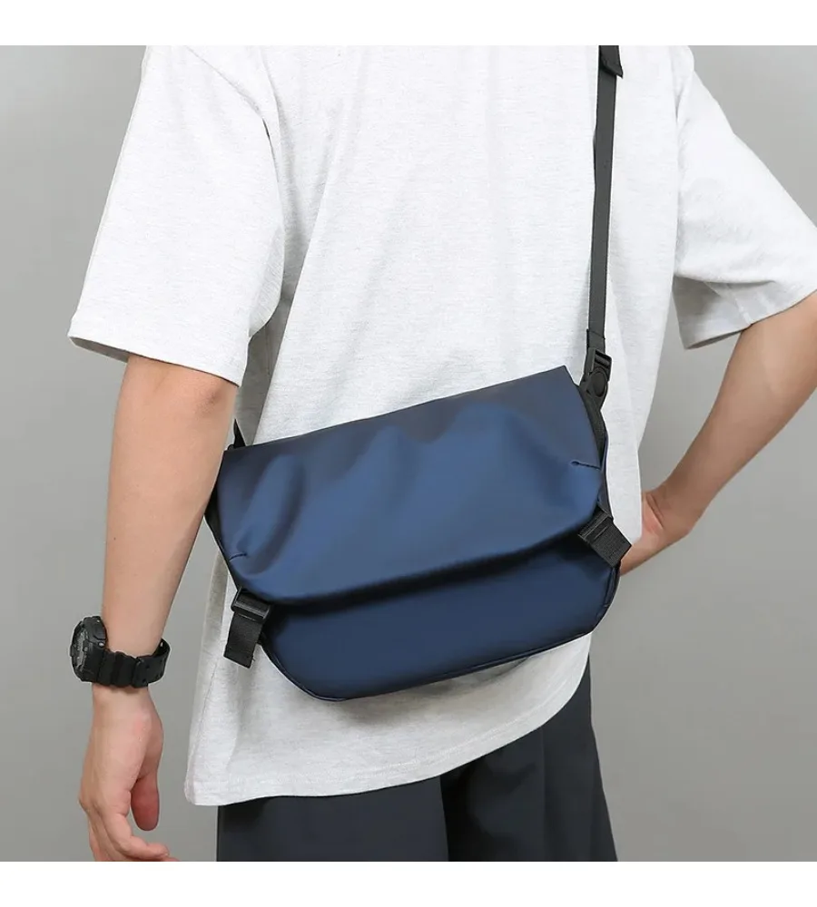 

Japanese style men’s high end messenger bag large capacity for commuting daily use and casual occasions