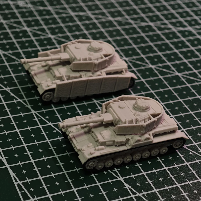 1PC 1/120 Bilancia 3D Stampato Panzer IV Modello di Carro Armato PLA Veicolo Da Battaglia con Piastra Protettiva Decorazione In Miniatura Figurine FAI DA TE Hobby