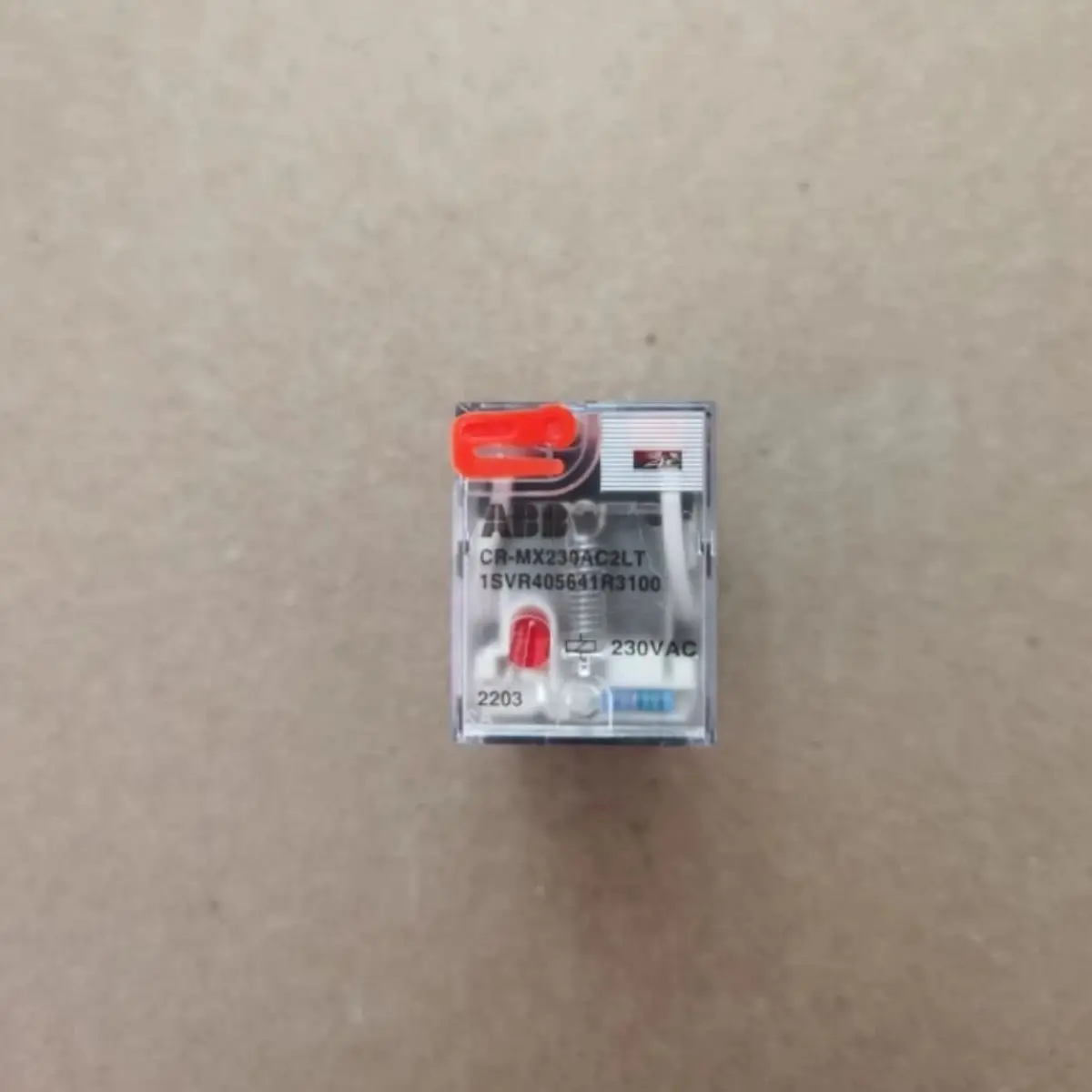 CR-MX230AC2LT 10229011 1SVR405641R3100 Pluggable interface relay 2c/o, A1-A2=230VAC, 250V/7A, LED, test button