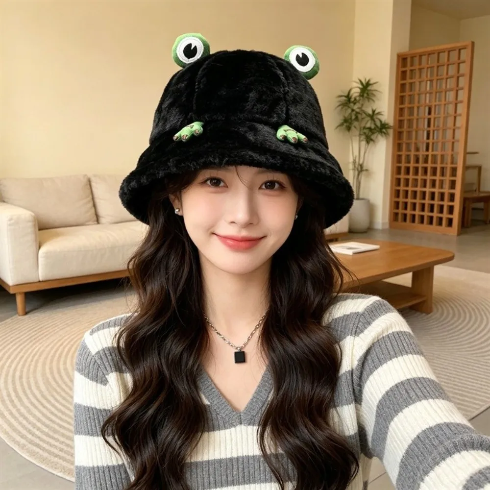 Cute Frog Thickened Fisherman Hat No Brim Windproof Bucket Hat Versatile Round Top Winter Hat For Women