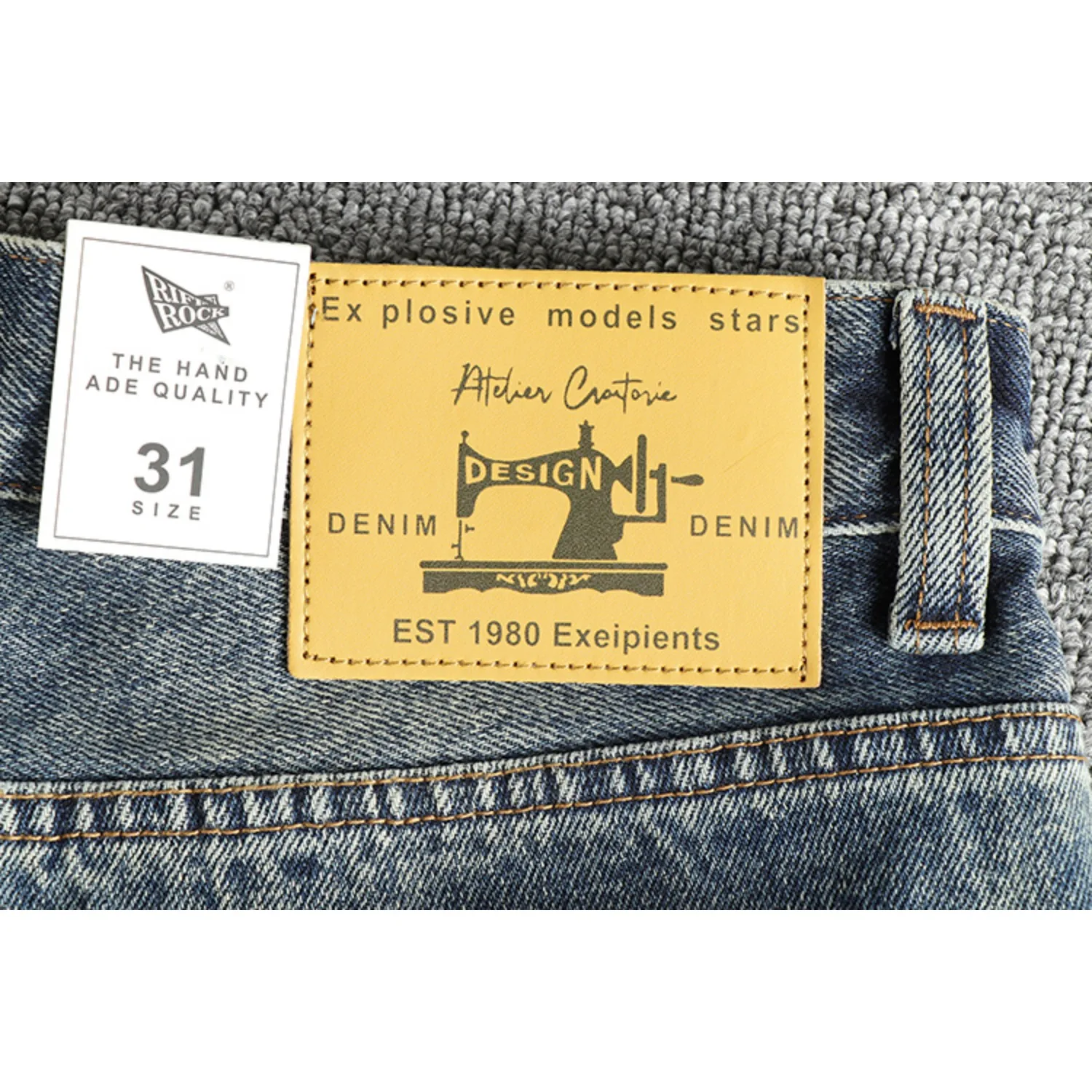 วินเทจยีสต์สีน้ําเงินล้างพื้นเพื่อทํากางเกงขาสั้นผ้ายีนส์เก่าผู้ชายฤดูร้อนแนวโน้มอเมริกันกางเกงขาสั้นหลวมสําหรับเยาวชน