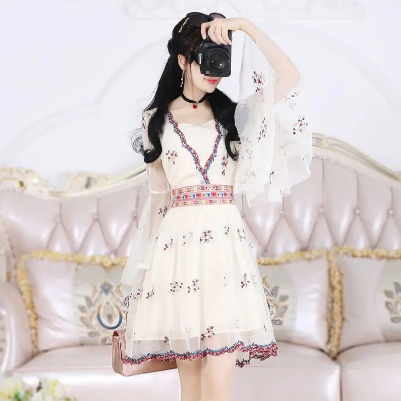 

Chiffon Dress Women Beige Mesh Embroidered Summer 2025, Retro and Artistic Ethnic Women's Clothing