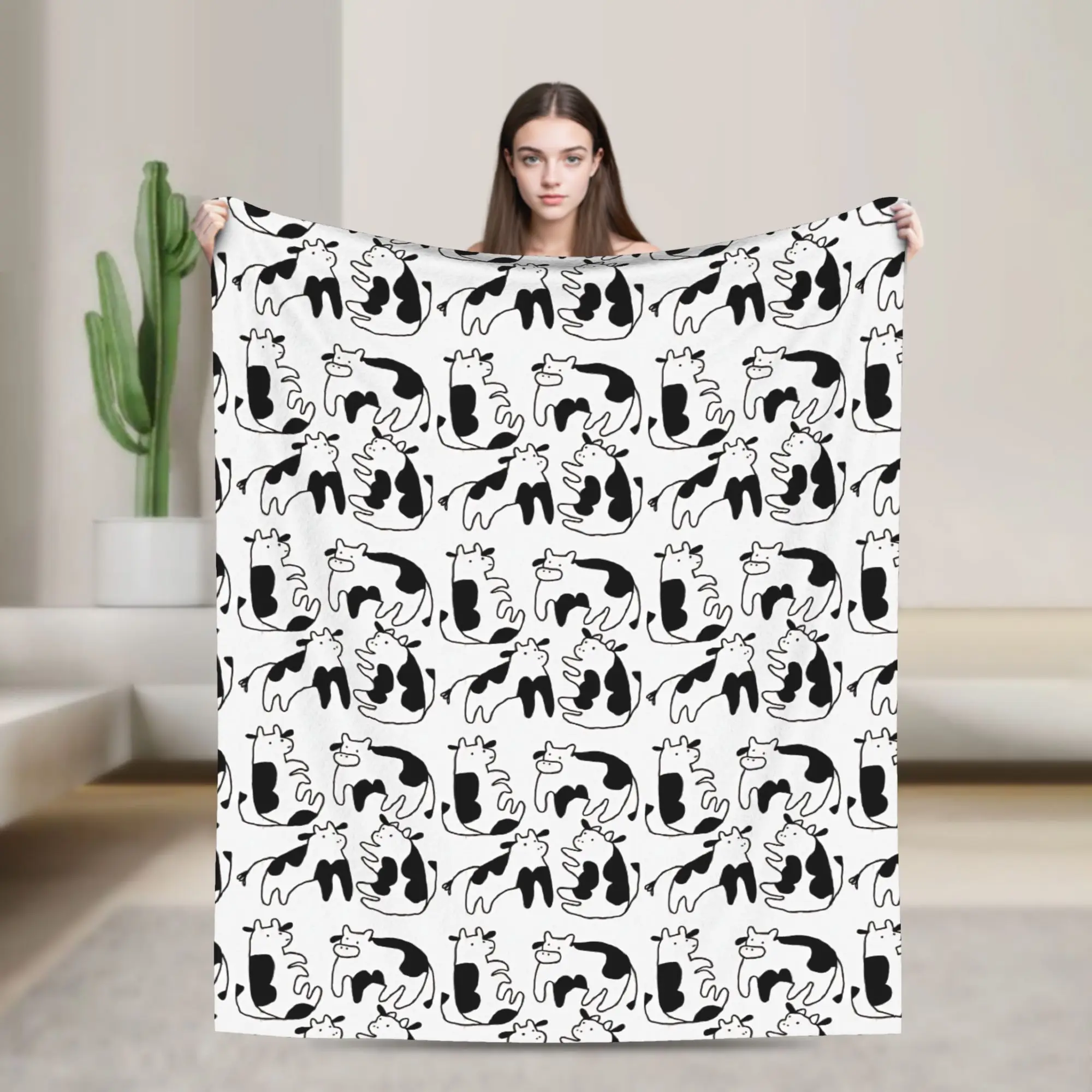 Simple Line Drawing Cartoon Cow Bedding Throws Comfortable Casual Blanket  For Bedroom Camping Flannel Bedspread Bed Cover
