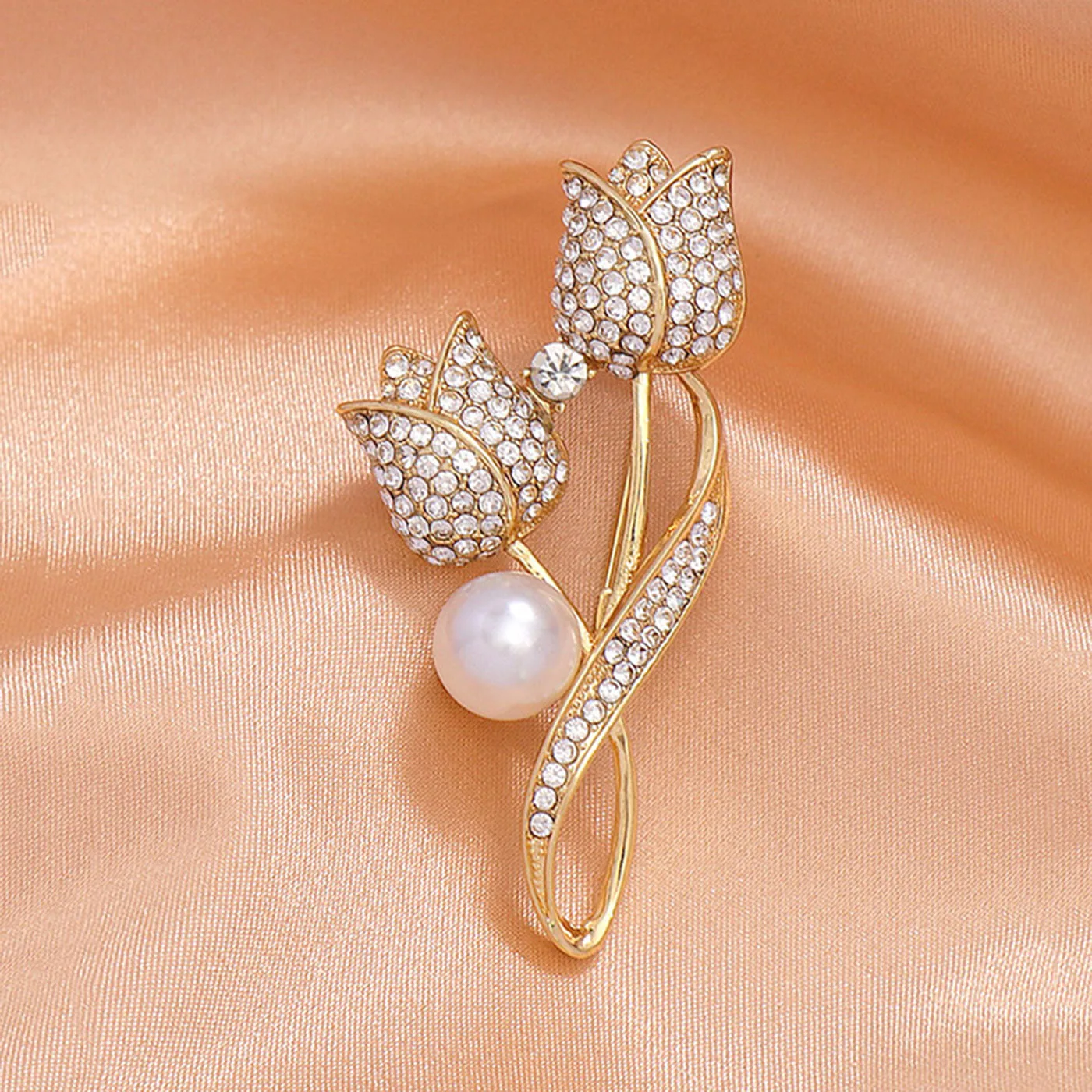 1PC men's and women's trendy temperament, pearl wings, brooch, fashionable outfit, date, banquet, party, holiday gift