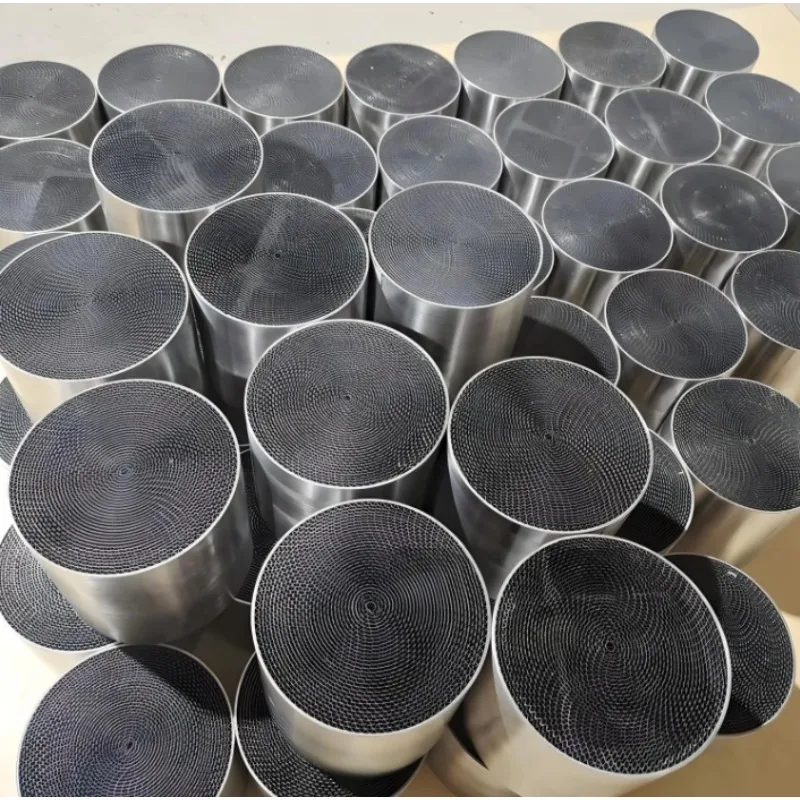 

Factory Hot Selling EURO 5 Metallic Monolith Universal Catalytic Converter Mesh Metal Honeycomb Catalyst For Motorcycles Cars 90