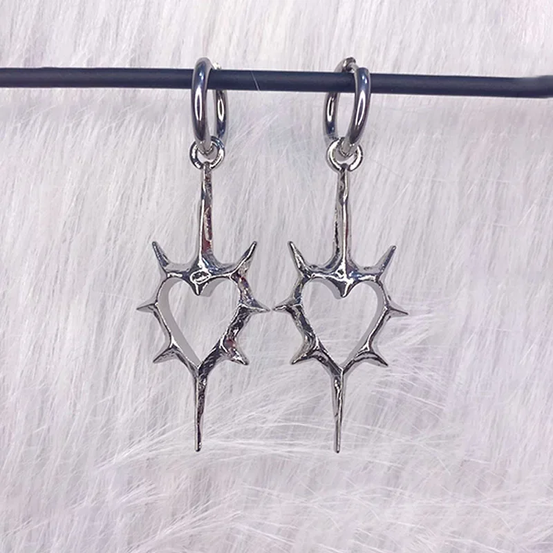 

Women's Gothic Spike Heart Earrings, Korean Fashion Cross Earrings, Dijes Punk Earrings, Grunge Jewelry, Retro Hip Hop Accessori